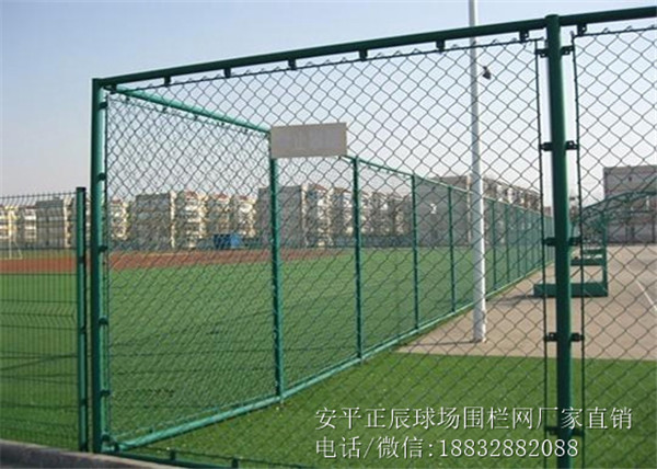 篮球场地围栏图片